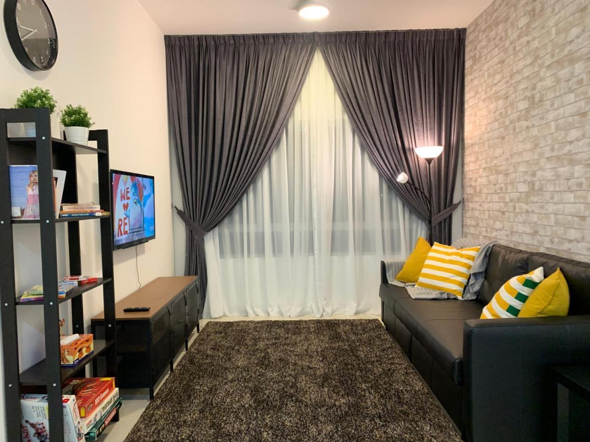 Relaxed Family Staycation, Pool View W Wifi N Netflix Bangi Exterior foto